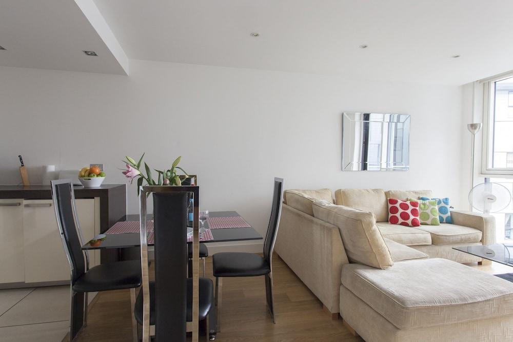 Times Square Serviced Hotel Londra